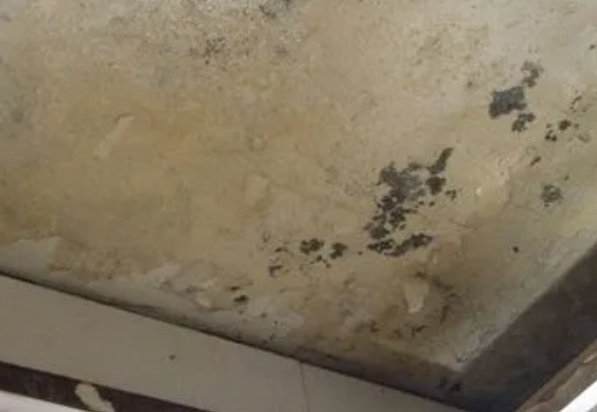 牡丹阳台漏水维修公司分享下牡丹卫生间渗水维修需要注意哪些问题。